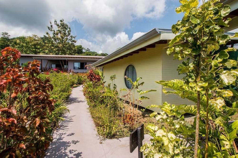 Eden Tica Lodge Uvita Exterior photo