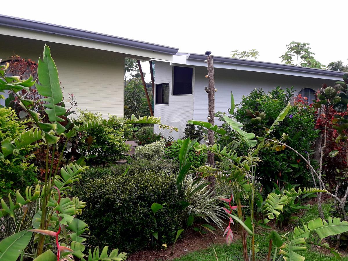 Eden Tica Lodge Uvita Exterior photo